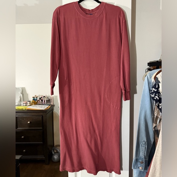 Couple items - Picture 1 of 4